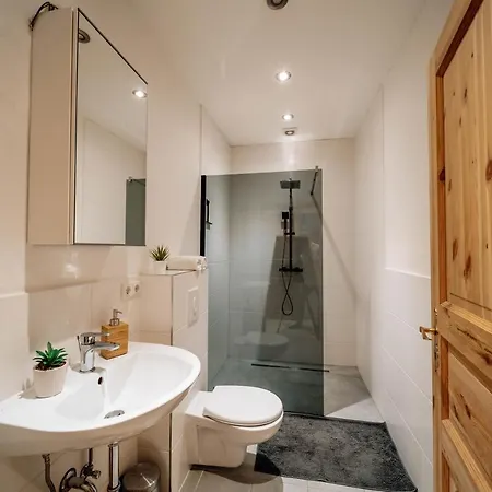 Bismarck Mit Schönem Balkon