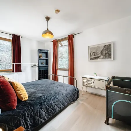 Bismarck Mit Schönem Balkon Apartment