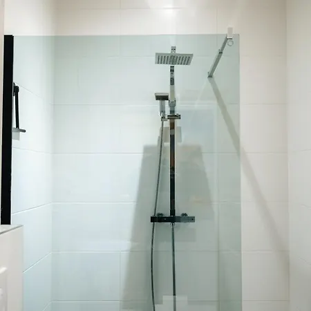 Apartment Bismarck Mit Schönem Balkon *