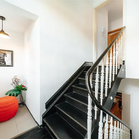 Bismarck Mit Schönem Balkon *